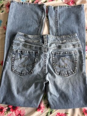 Silver Jeans Light Blue Boot Cut with Embroidered Back Pockets